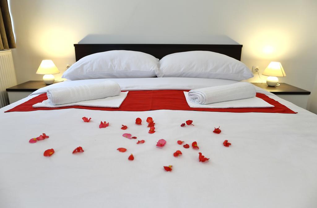 Sobe Oliva Hotel Загреб Екстериор снимка