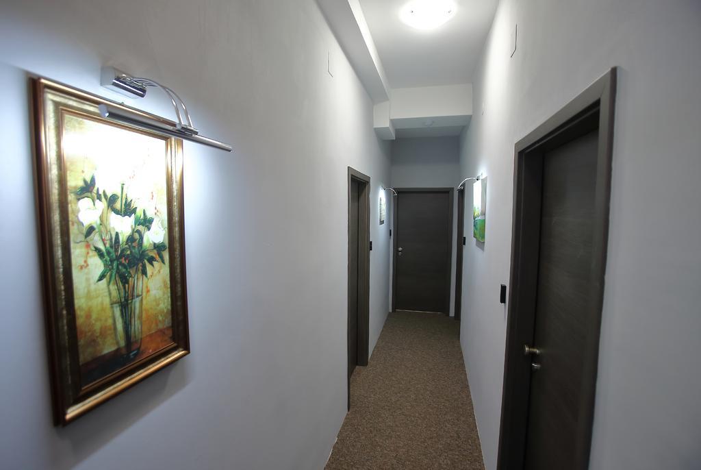 Sobe Oliva Hotel Загреб Екстериор снимка